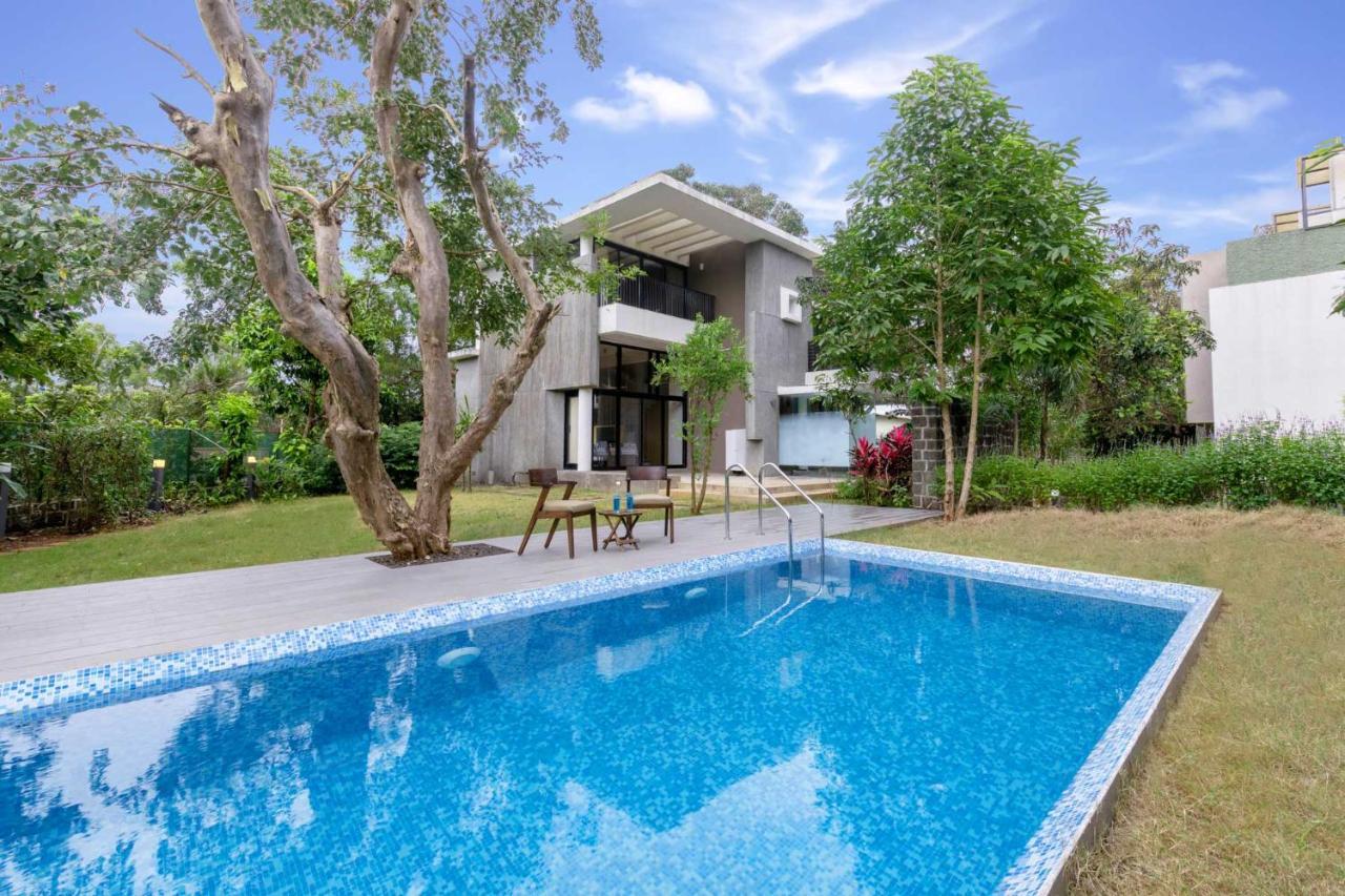Villa Foresta By Stayvista With Modern Decor, Swimming Pool & Expansive Lawn For A Perfect Escape Lonavala Eksteriør billede