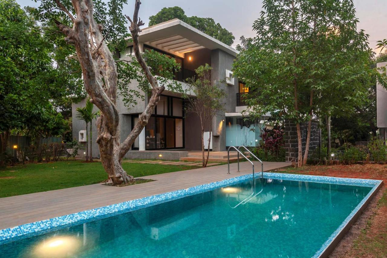 Villa Foresta By Stayvista With Modern Decor, Swimming Pool & Expansive Lawn For A Perfect Escape Lonavala Eksteriør billede